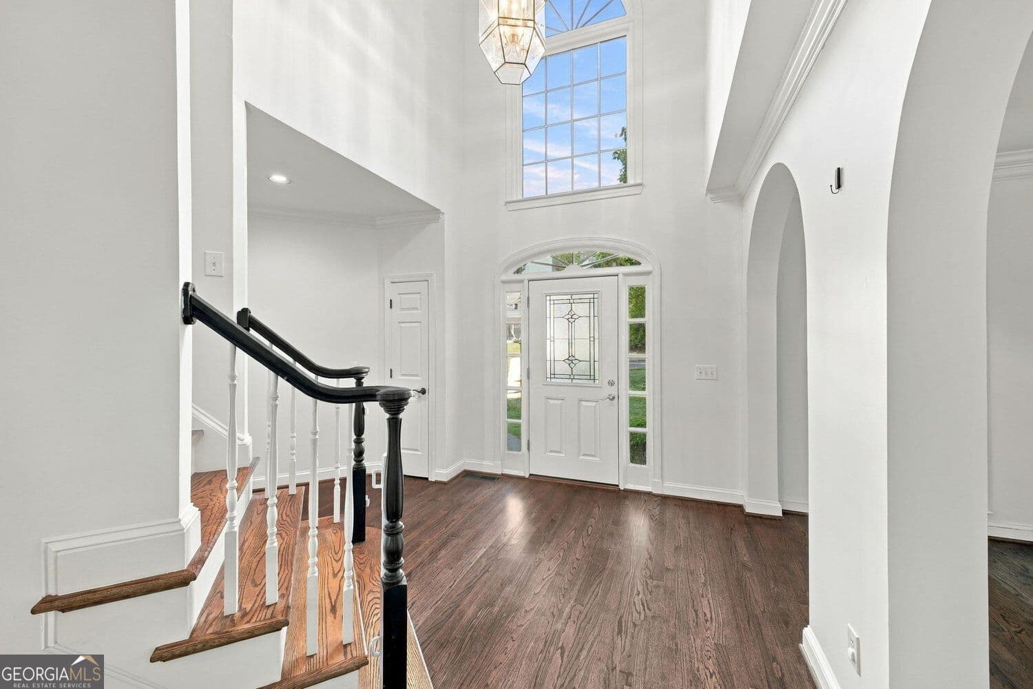 4 bedroom, 2.5 bathroom, 2,855 sq ft single family residence for sale at 6005 Fairwood Bend, Acworth, GA 30101 — photo 4