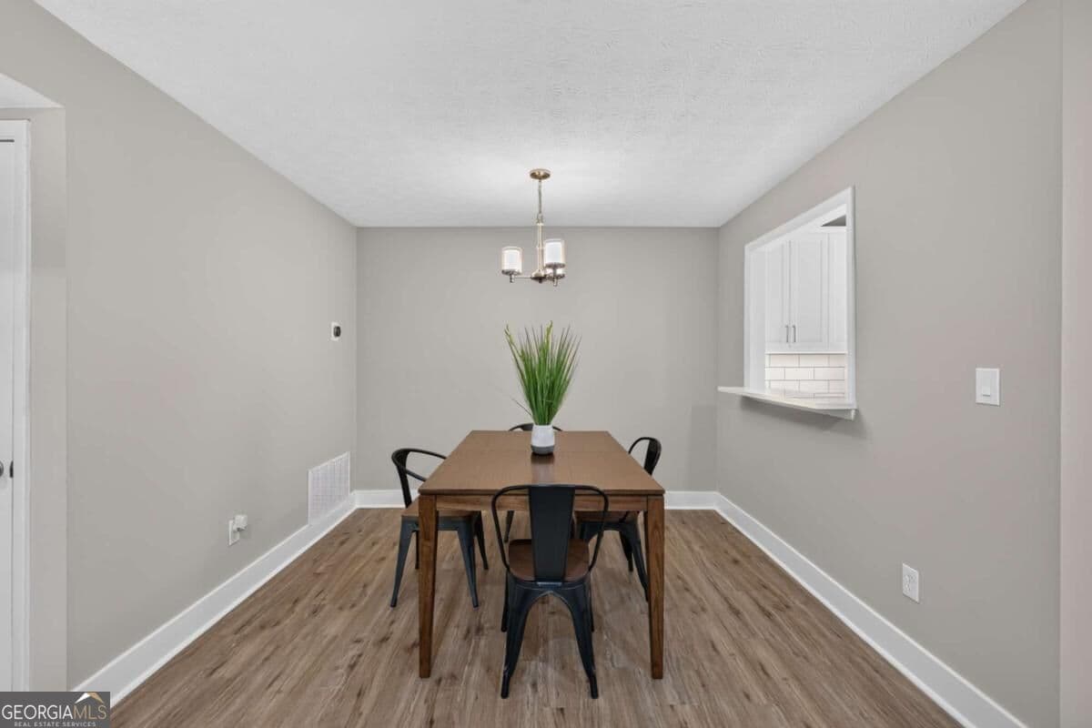 1 bedroom, 1 bathroom, 905 sq ft condominium for sale at 206 Wynnes Ridge Circle, Marietta, GA 30067 — photo 6