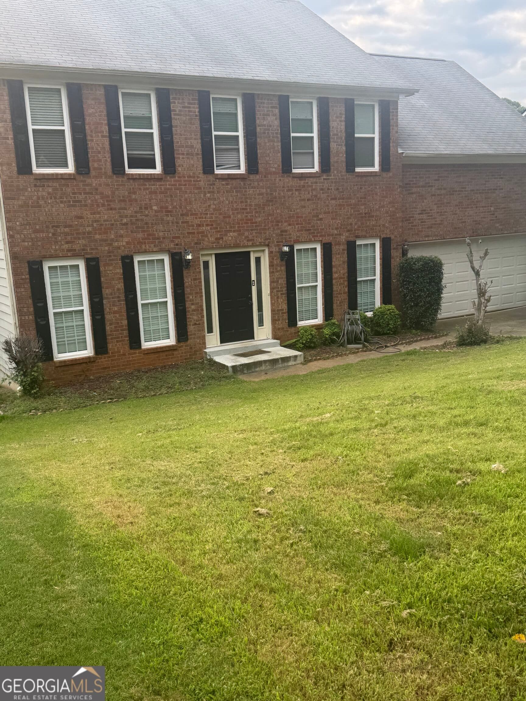 4 bedroom, 2.5 bathroom, 2,056 sq ft single family residence for sale at 720 Paris Drive, Lawrenceville, GA 30043 — photo 9