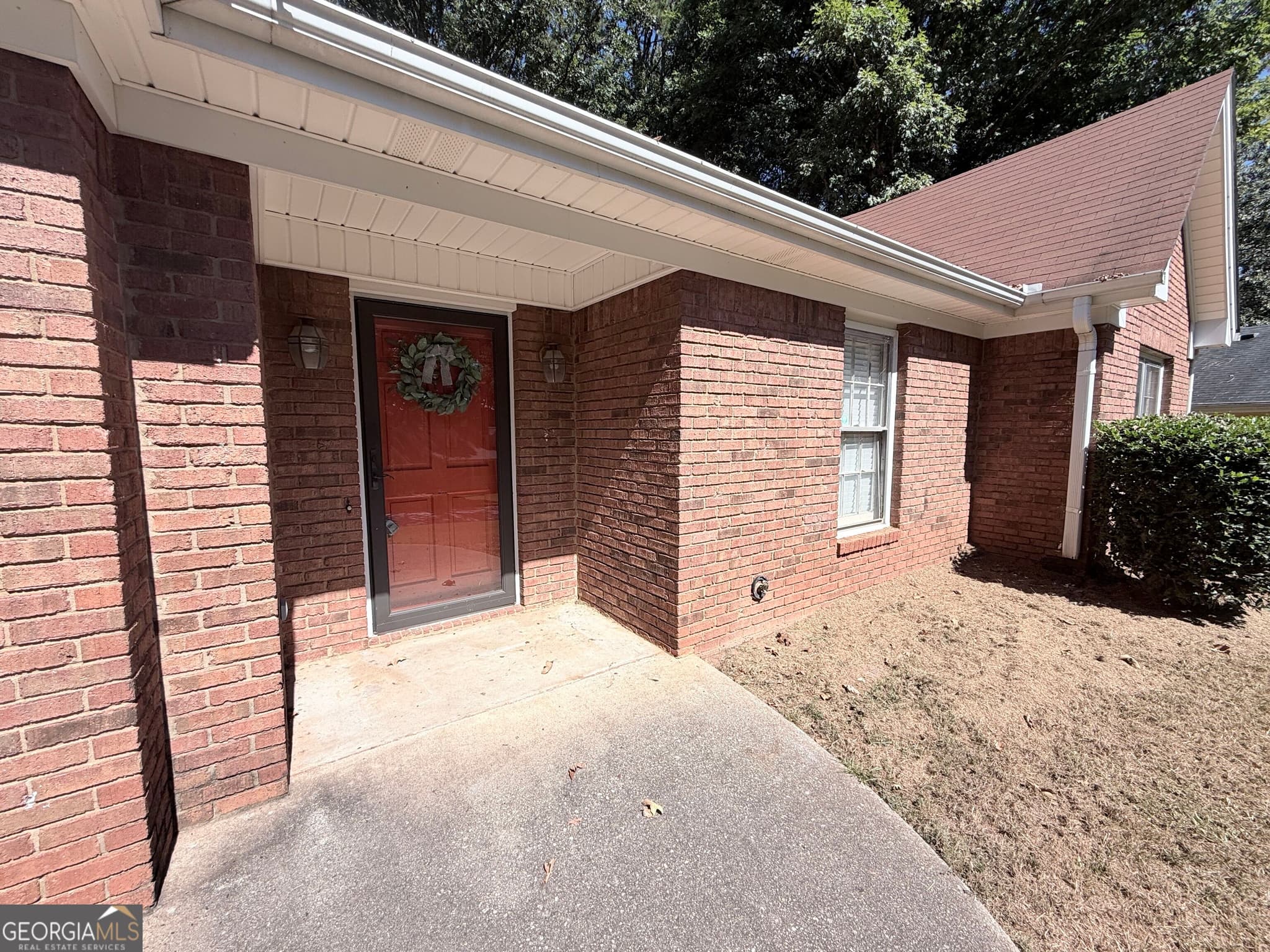 3 bedroom, 2 bathroom, 1,834 sq ft single family residence for rent at 1986 Lou Drive, Conyers, GA 30013 for $2,150 a month — photo 3