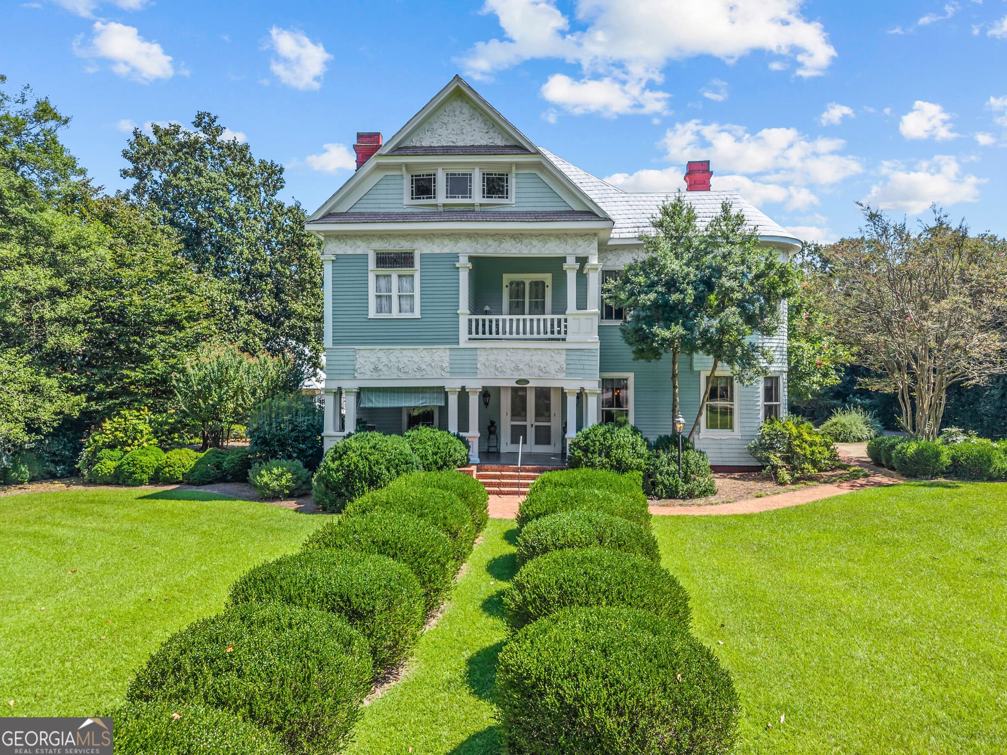 5 bedroom, 4.5 bathroom, 5,908 sq ft single family residence for sale at 356 S Main Street, Madison, GA 30650