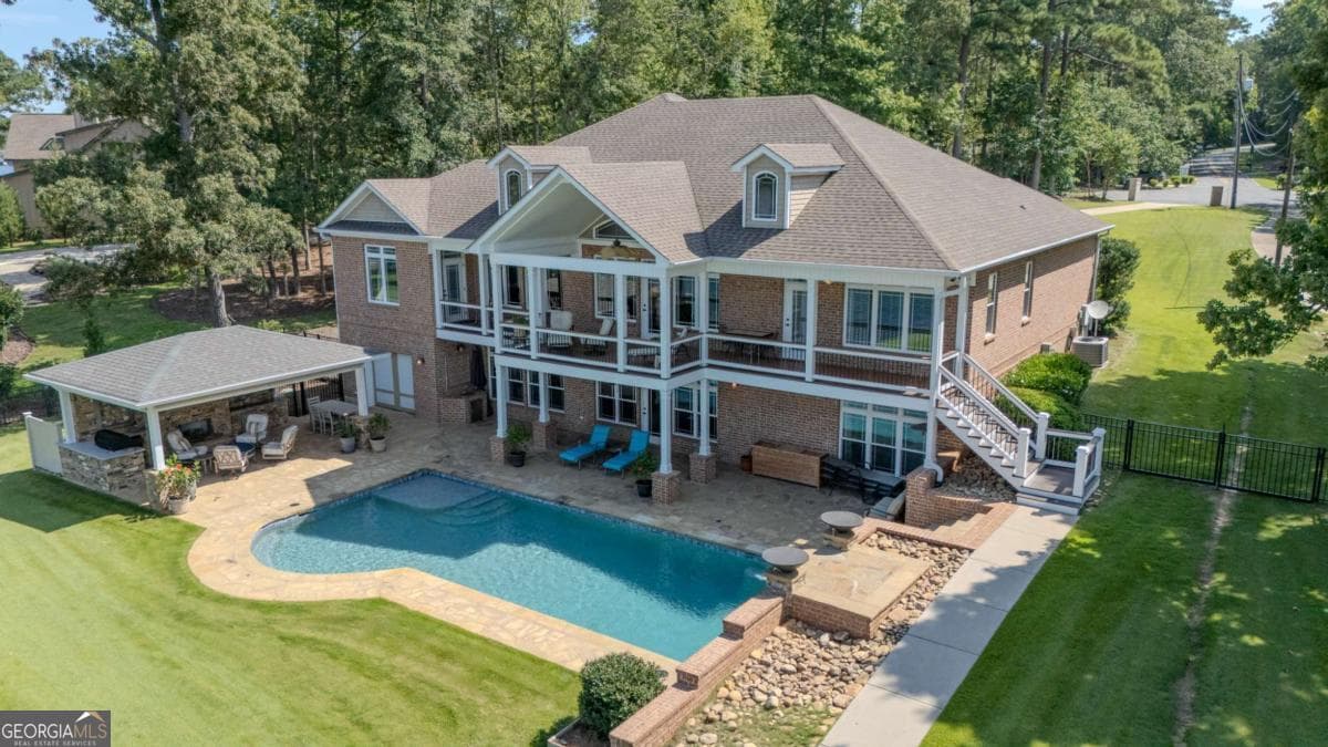 4 bedroom, 3.5 bathroom, 3,512 sq ft single family residence for sale at 118A Stephanie Lane, Milledgeville, GA 31061 — photo 2