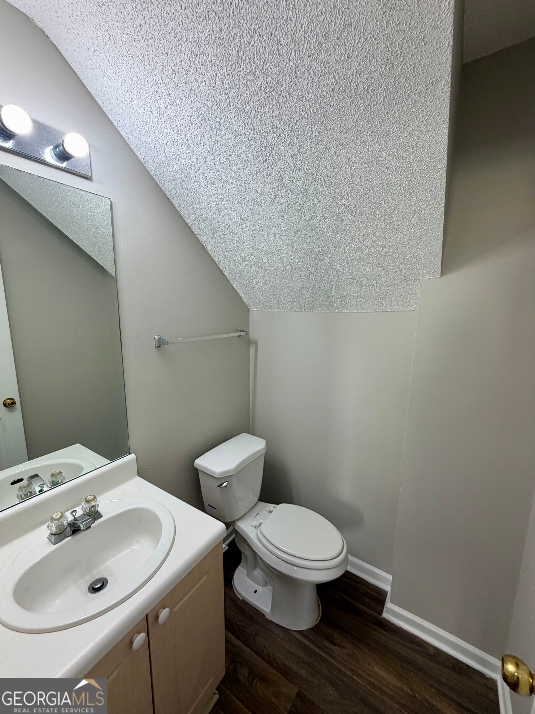2 bedroom, 2.5 bathroom, 1,223 sq ft single family residence for rent at 30 Highgate Trail, Covington, GA 30016 for $1,595 a month — photo 6