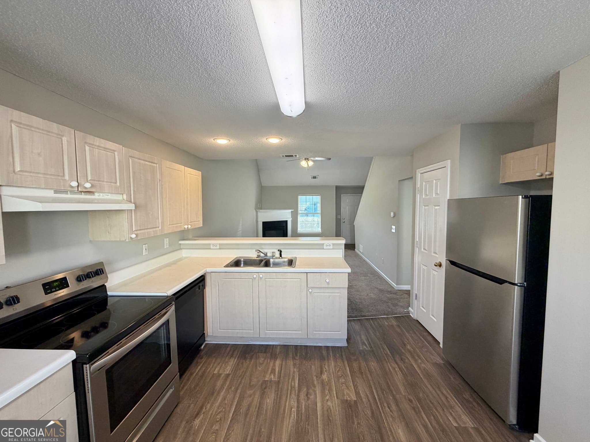 2 bedroom, 2.5 bathroom, 1,223 sq ft single family residence for rent at 30 Highgate Trail, Covington, GA 30016 for $1,595 a month — photo 4