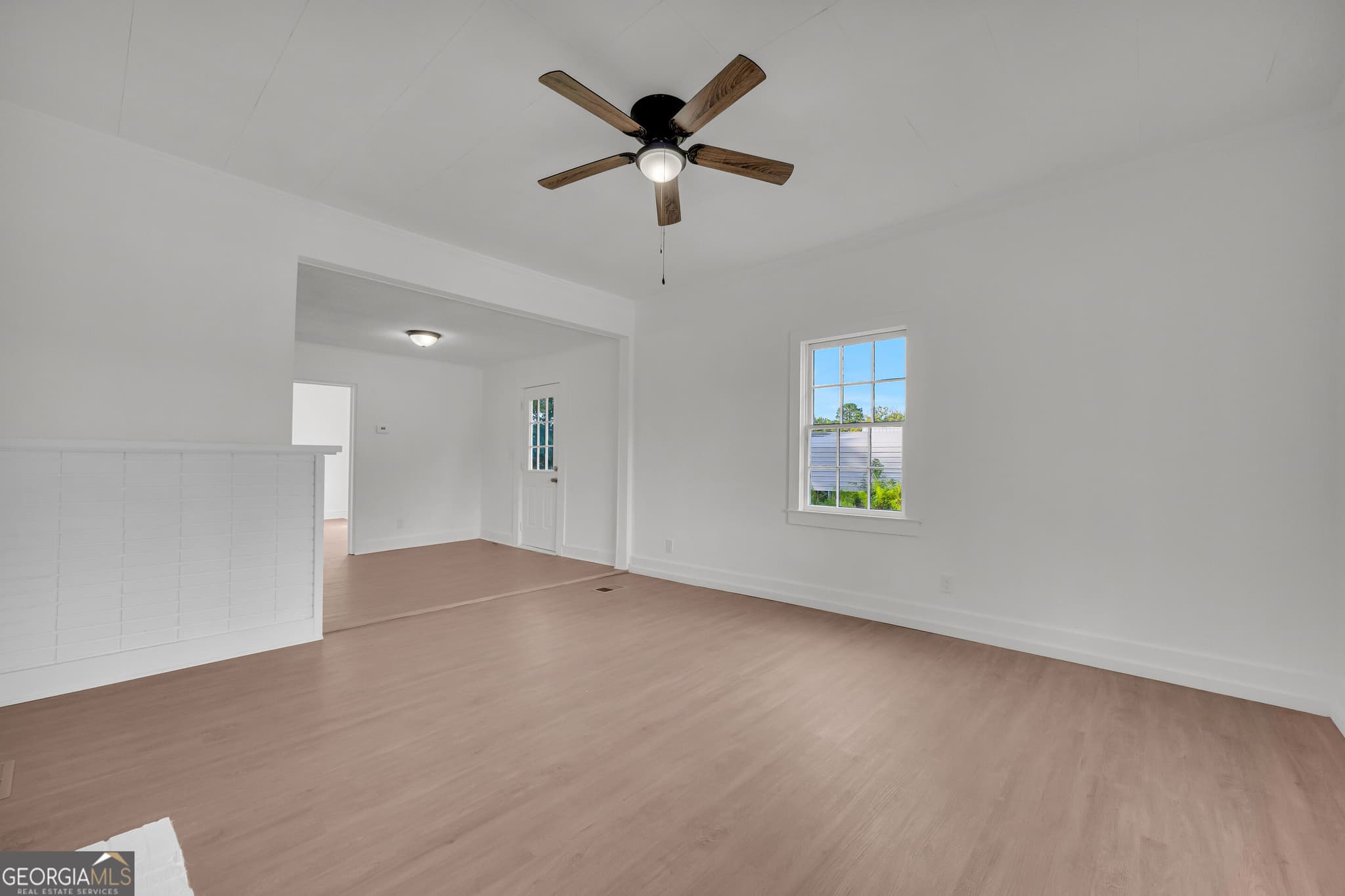 4 bedroom, 1 bathroom, 1,072 sq ft single family residence under contract at 91 Sunset Drive, Hartwell, GA 30643 — photo 10