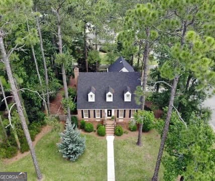 3 bedroom, 2.5 bathroom, 2,176 sq ft single family residence for sale at 2601 Ridgewood Lane, Albany, GA 31707