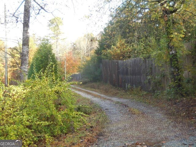 2 bedroom, 1.5 bathroom, 1,144 sq ft single family residence for sale at 280 Stonebank Road, Clarkesville, GA 30523 — photo 2