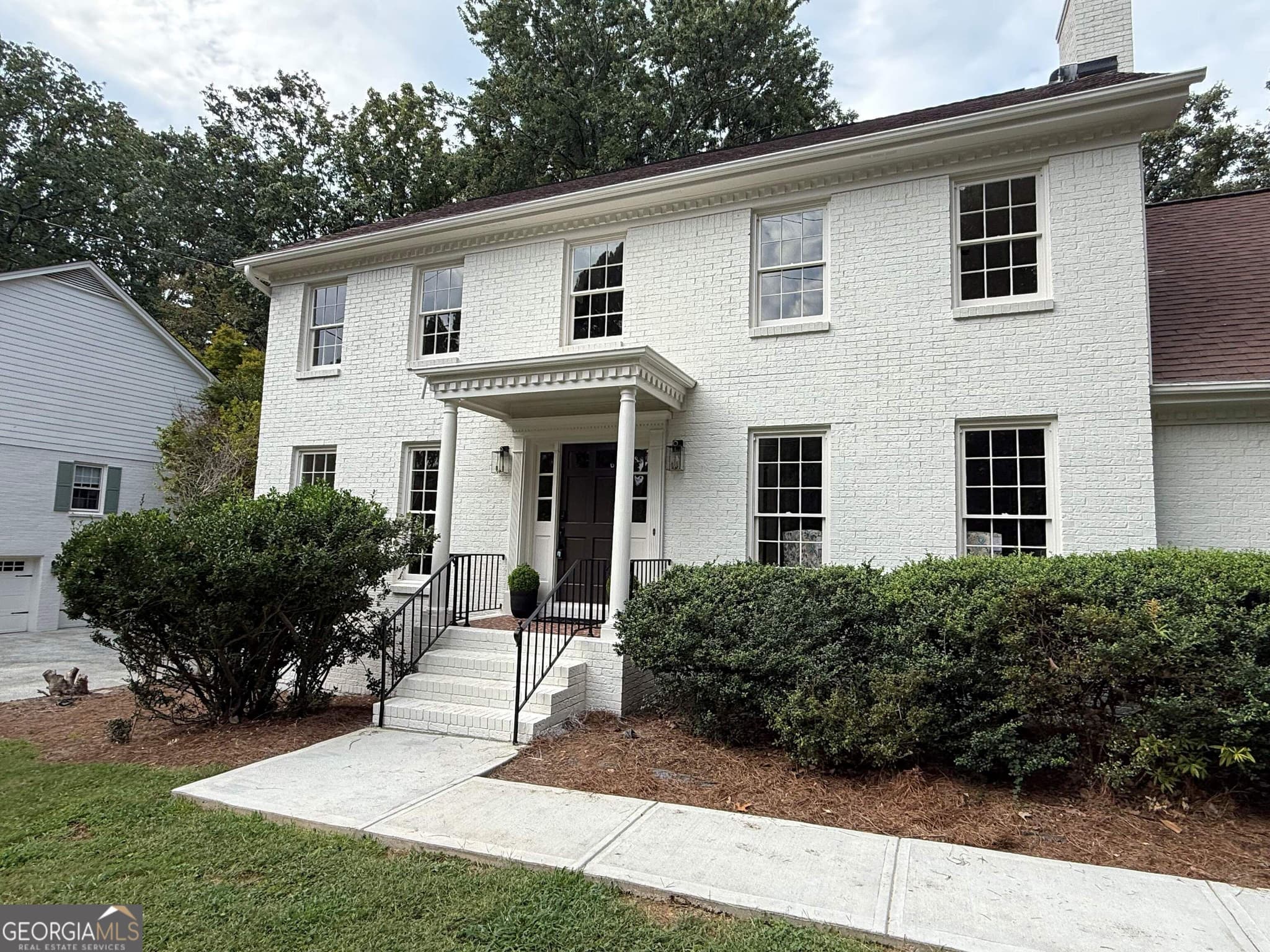 5 bedroom, 4.5 bathroom, 3,600 sq ft single family residence for sale at 5124 Vermack Road, Dunwoody, GA 30338 — photo 2