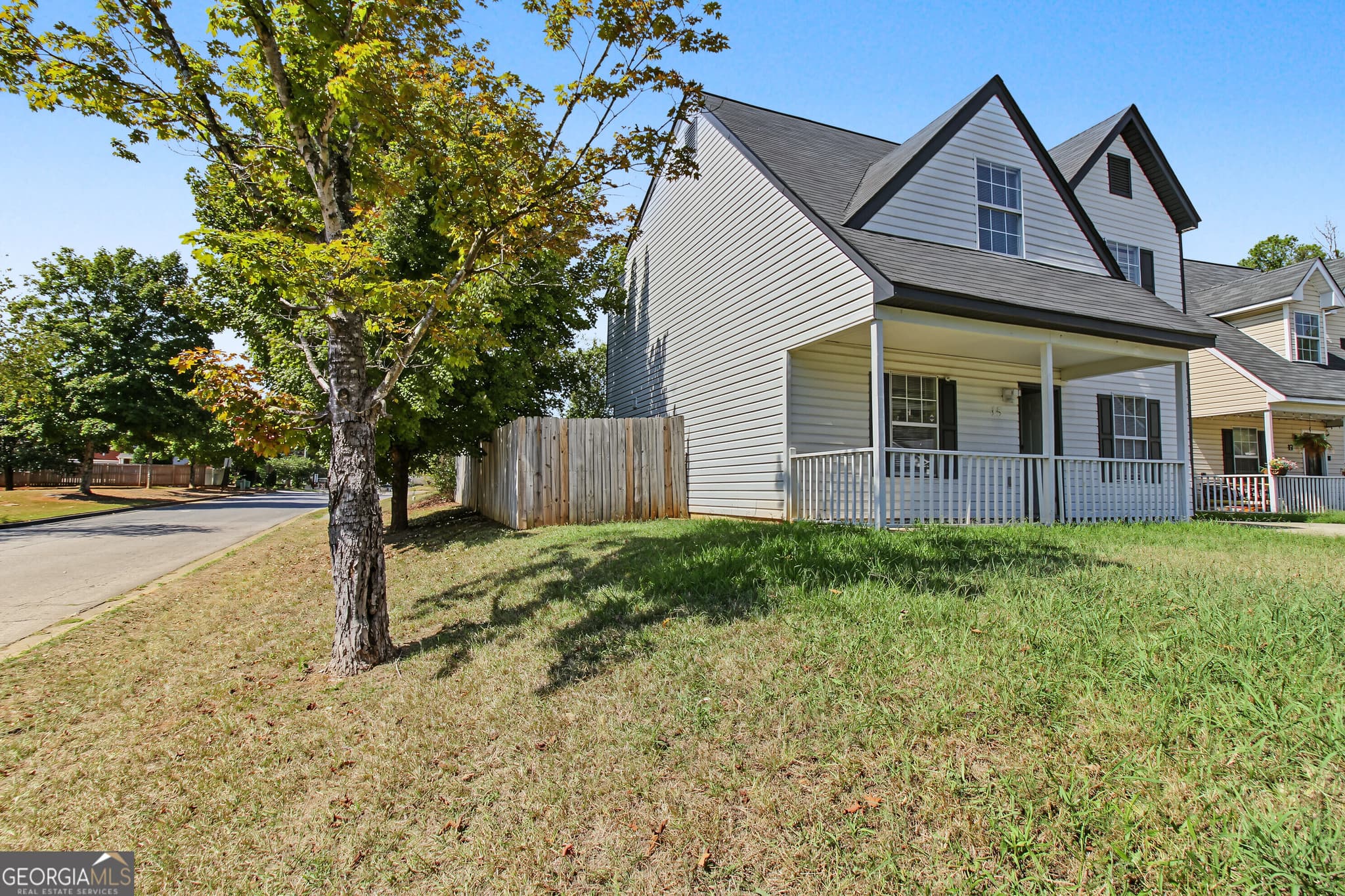 4 bedroom, 3 bathroom, 1,490 sq ft single family residence for sale at 15 Brighton Court, Cartersville, GA 30121 — photo 3