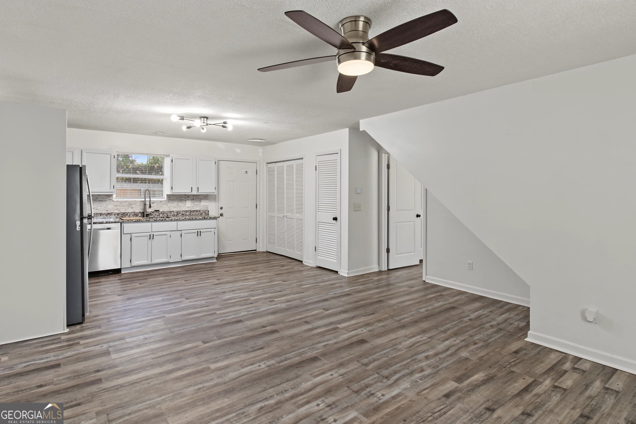 4 bedroom, 3 bathroom, 1,490 sq ft single family residence for sale at 15 Brighton Court, Cartersville, GA 30121 — photo 8