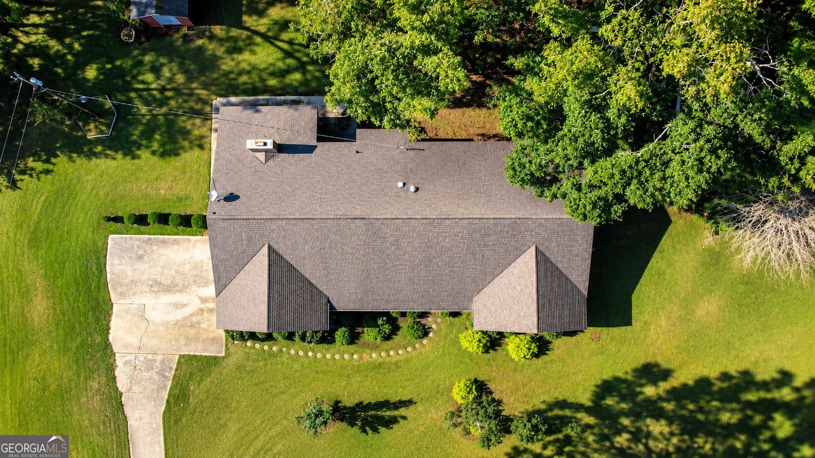 4 bedroom, 2.5 bathroom, 2,951 sq ft single family residence for sale at 1415 Hwy 142, Monticello, GA 31064 — photo 3