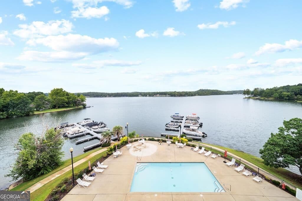2 bedroom, 2 bathroom, 1,368 sq ft condominium for sale at 111 LEE ROAD 802 224, Valley, AL 36854 — photo 2