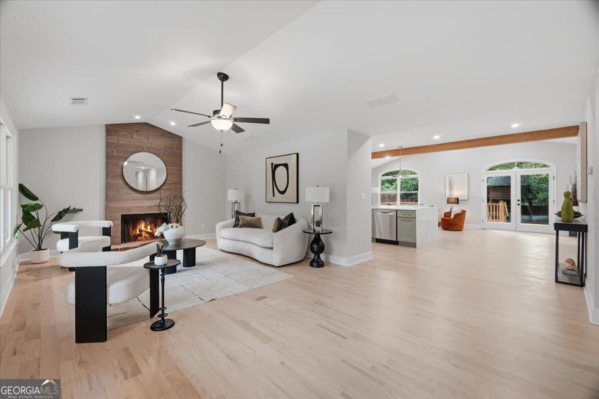 6 bedroom, 4.5 bathroom, 4,970 sq ft loft,single family residence for sale at 4581 Trickum Road, Marietta, GA 30066 — photo 3