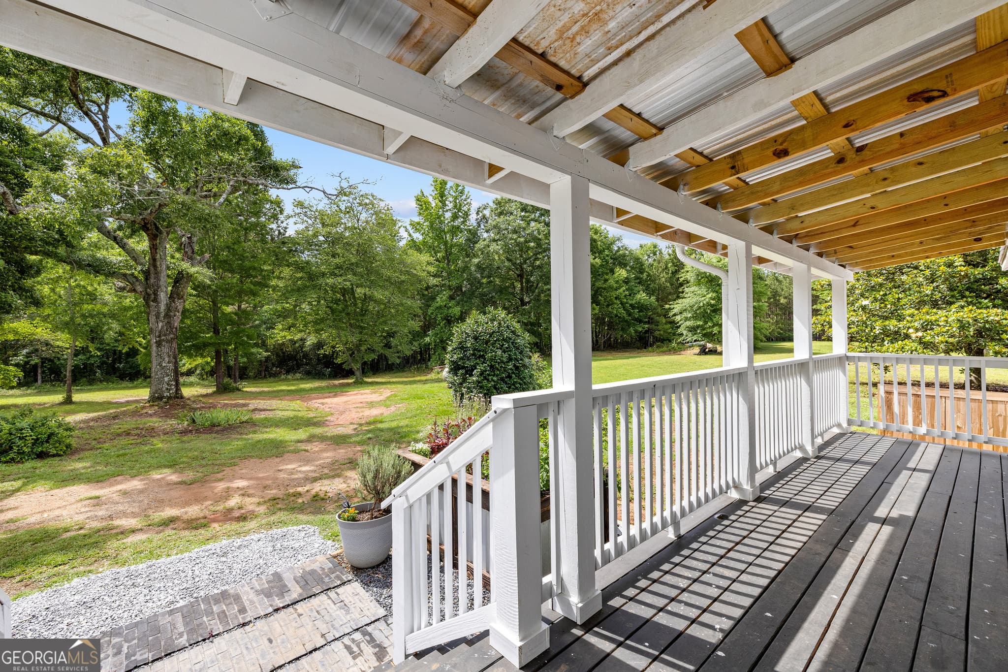 3 bedroom, 2.5 bathroom, 2,032 sq ft single family residence for sale at 1329 Standing Rock Road, Senoia, GA 30276 — photo 5
