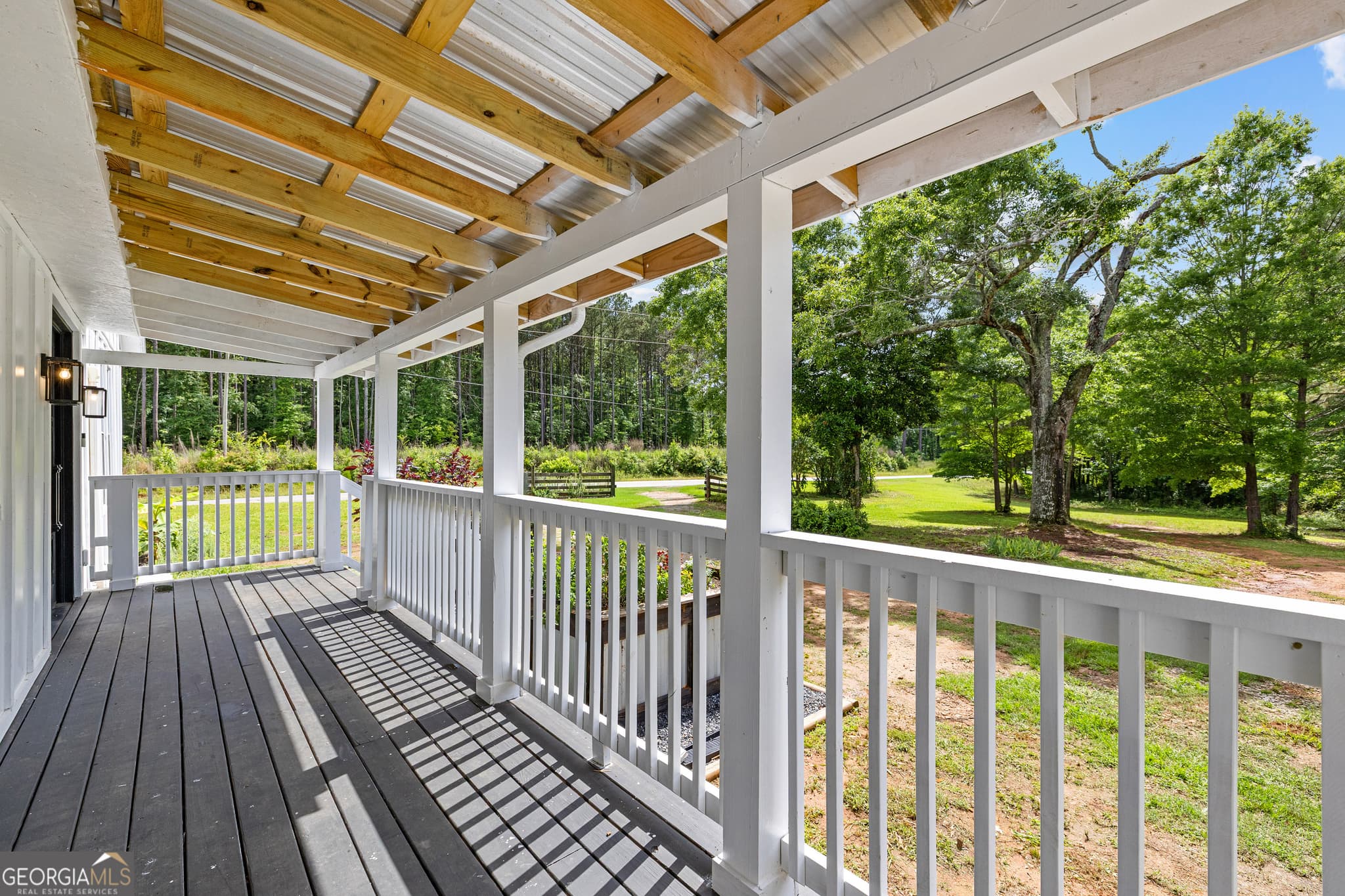 3 bedroom, 2.5 bathroom, 2,032 sq ft single family residence for sale at 1329 Standing Rock Road, Senoia, GA 30276 — photo 4