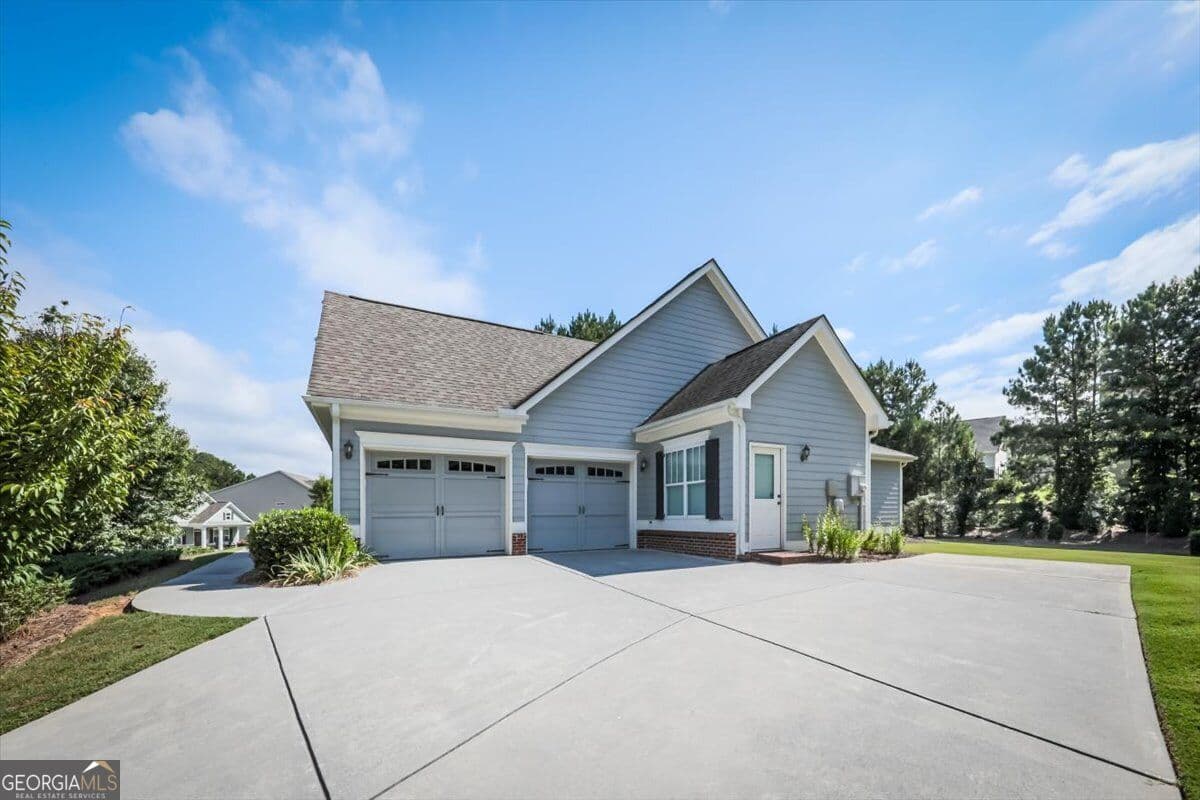 3 bedroom, 2 bathroom, 2,496 sq ft single family residence for sale at 17 Barkwood Court, Dallas, GA 30132 — photo 5