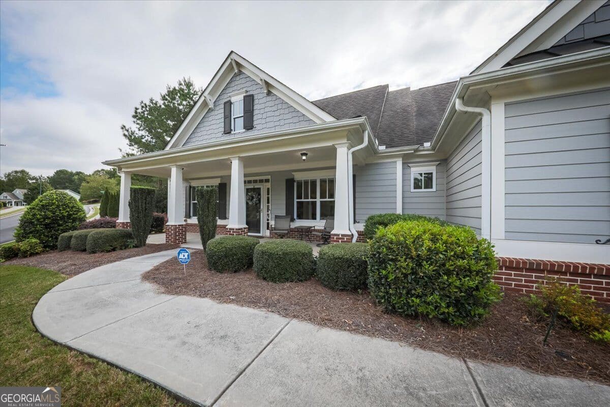 3 bedroom, 2 bathroom, 2,496 sq ft single family residence for sale at 17 Barkwood Court, Dallas, GA 30132 — photo 4