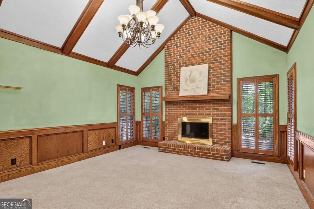 6 bedroom, 3.5 bathroom, 3,944 sq ft single family residence for sale at 535 Autumn Wood Close, Roswell, GA 30075 — photo 7