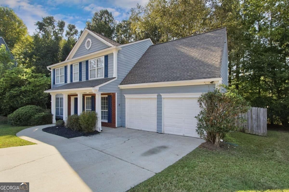 4 bedroom, 2.5 bathroom, 2,152 sq ft single family residence for sale at 5069 Abbotts Glen Way, Acworth, GA 30101 — photo 2