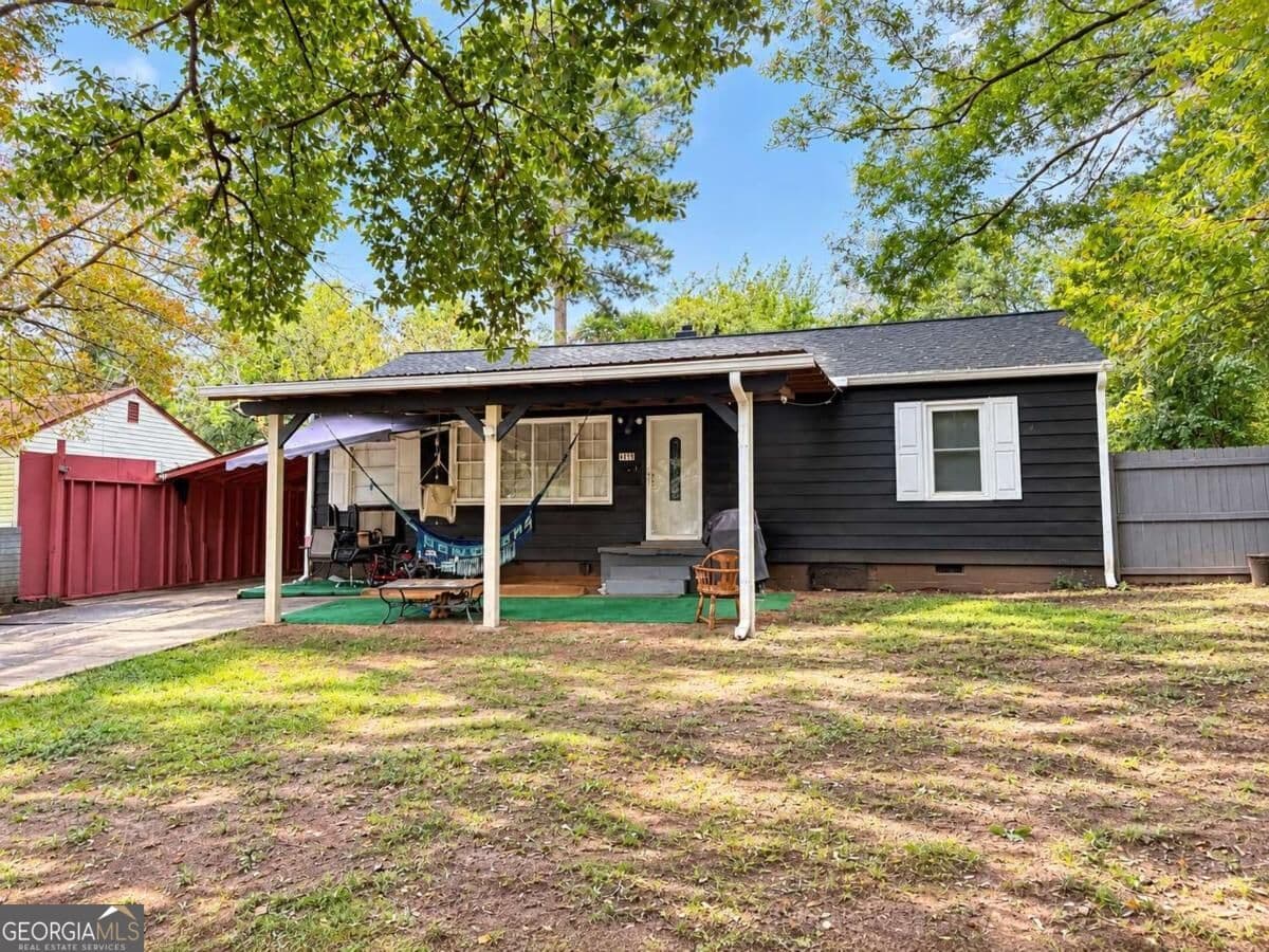 3 bedroom, 2 bathroom, 1,008 sq ft single family residence for sale at 4195 Hanes Drive, Decatur, GA 30035 — photo 2