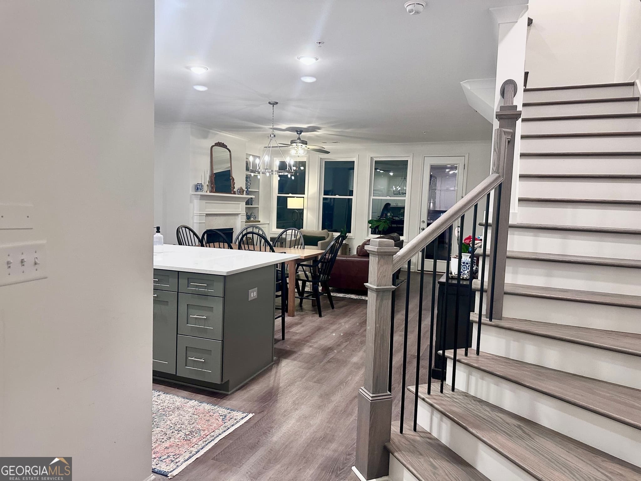 4 bedroom, 3.5 bathroom, 2,698 sq ft townhouse for sale at 302 North Rampart Street, Canton, GA 30114 — photo 3