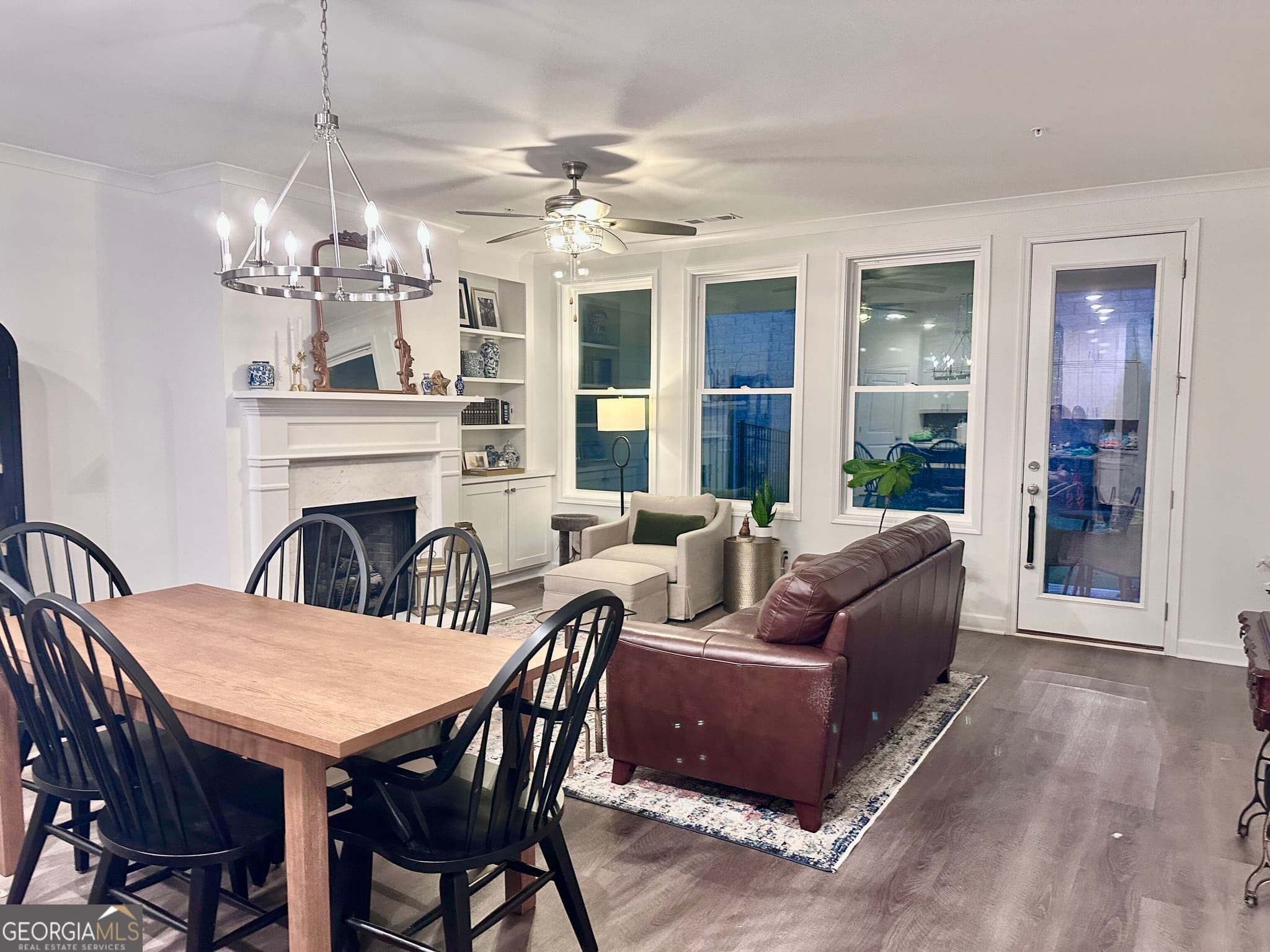 4 bedroom, 3.5 bathroom, 2,698 sq ft townhouse for sale at 302 North Rampart Street, Canton, GA 30114 — photo 5