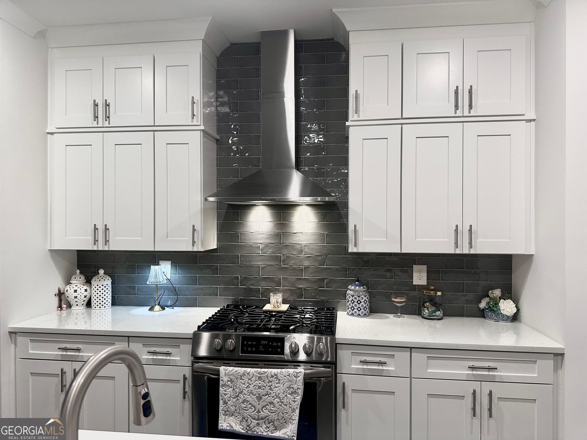 4 bedroom, 3.5 bathroom, 2,698 sq ft townhouse for sale at 302 North Rampart Street, Canton, GA 30114 — photo 8