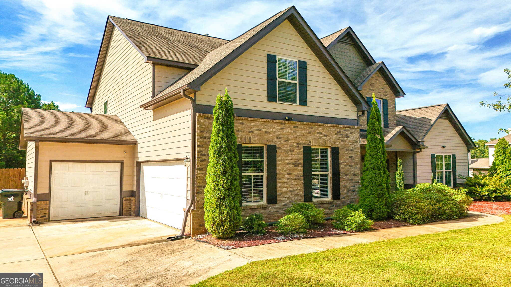 5 bedroom, 3.5 bathroom, 3,649 sq ft single family residence for sale at 205 Vandalay Way, Locust Grove, GA 30248 — photo 2