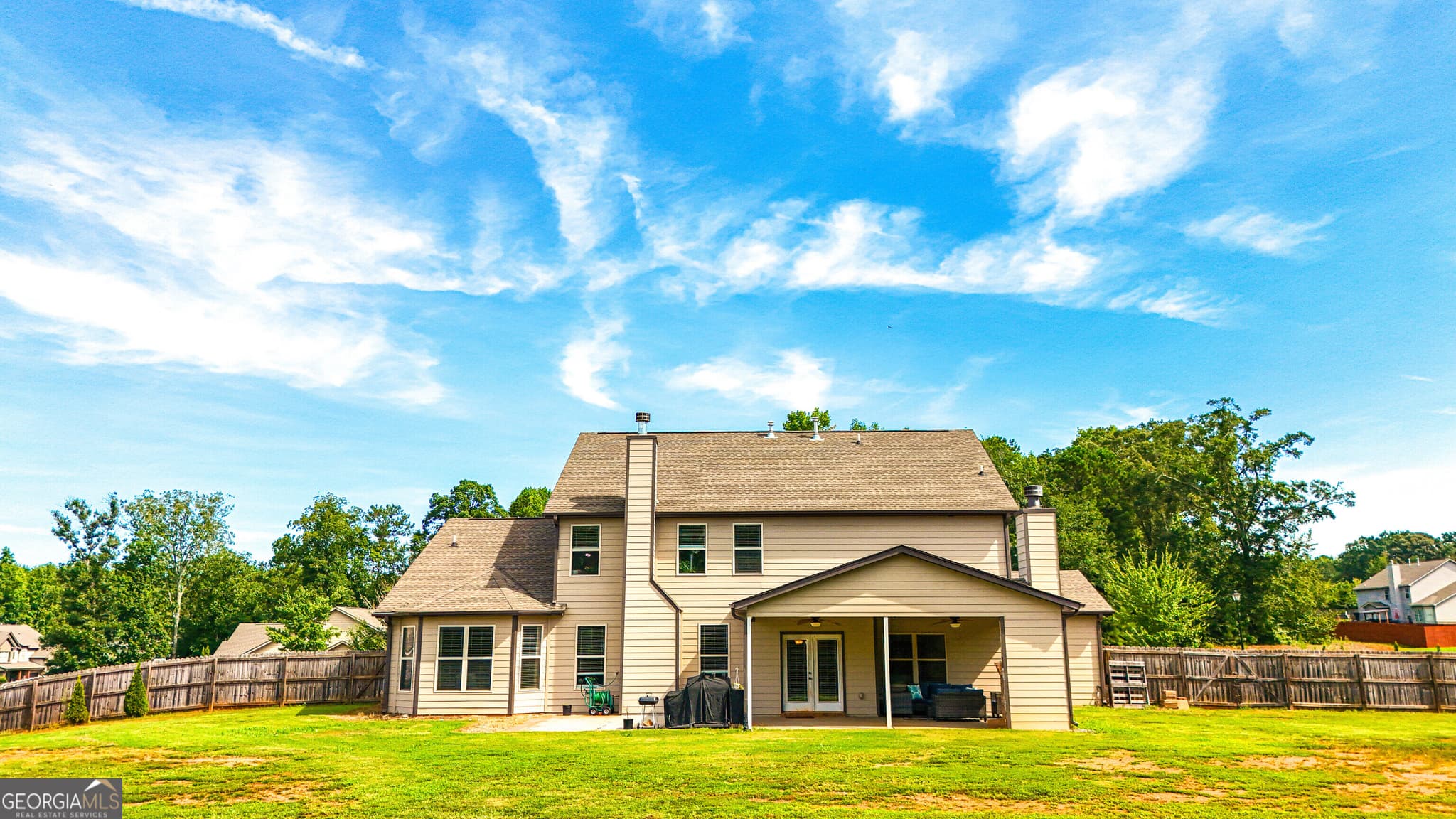5 bedroom, 3.5 bathroom, 3,649 sq ft single family residence for sale at 205 Vandalay Way, Locust Grove, GA 30248 — photo 5