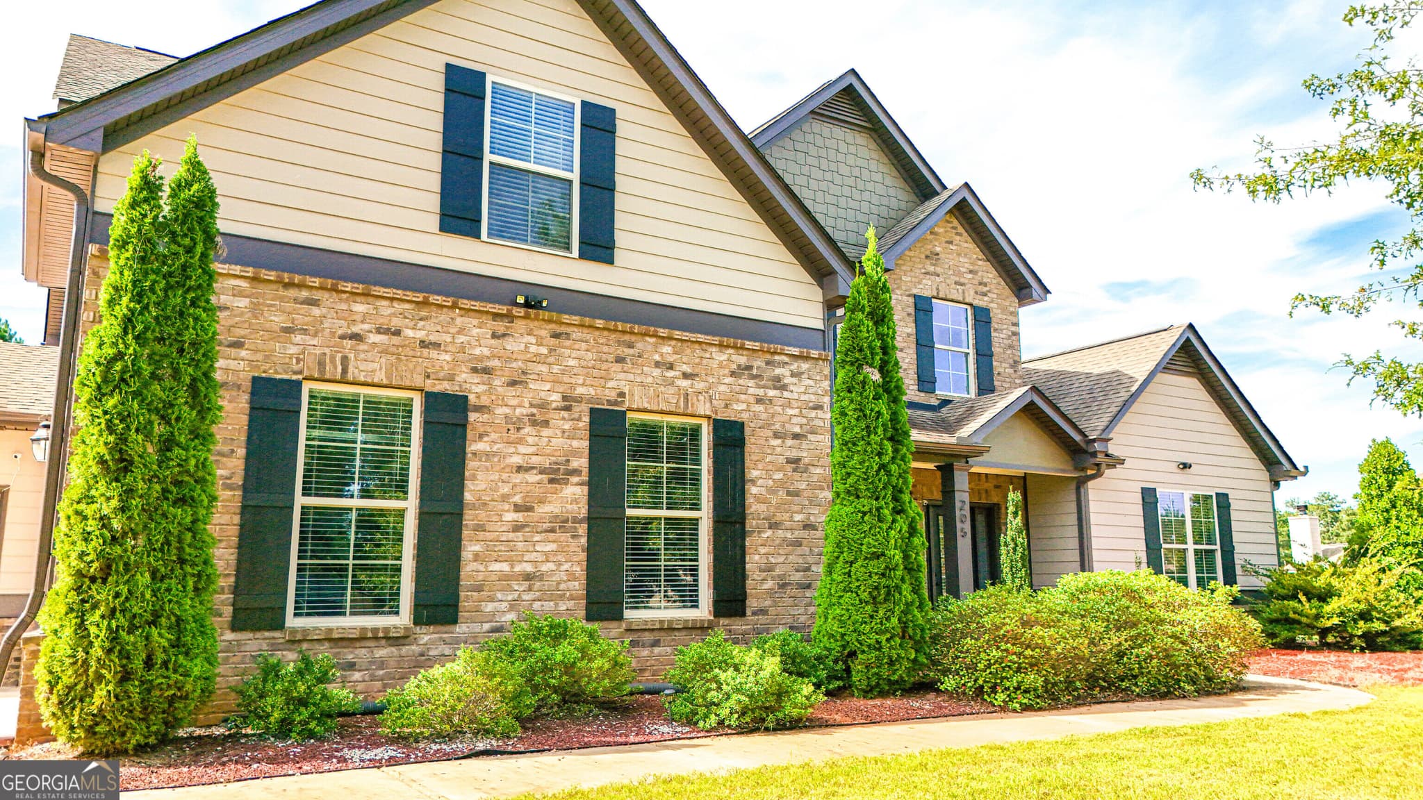 5 bedroom, 3.5 bathroom, 3,649 sq ft single family residence for sale at 205 Vandalay Way, Locust Grove, GA 30248 — photo 9