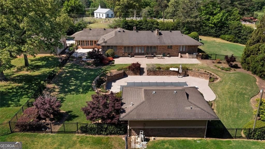 4 bedroom, 3.5 bathroom, 3,956 sq ft single family residence for sale at 1132 Euharlee Road, Kingston, GA 30145 — photo 3