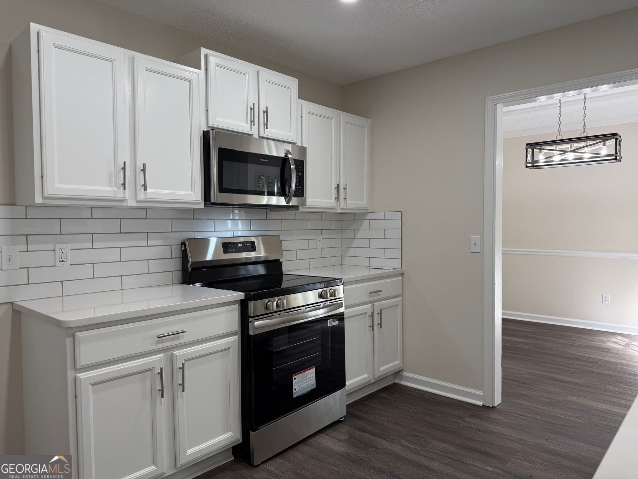3 bedroom, 2 bathroom, 1,299 sq ft single family residence for sale at 509 Carriage Lane, Statesboro, GA 30458 — photo 5