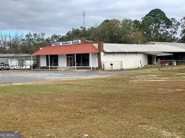 commercial sold at 207 E Oak Street, Mcrae-Helena, GA 31055