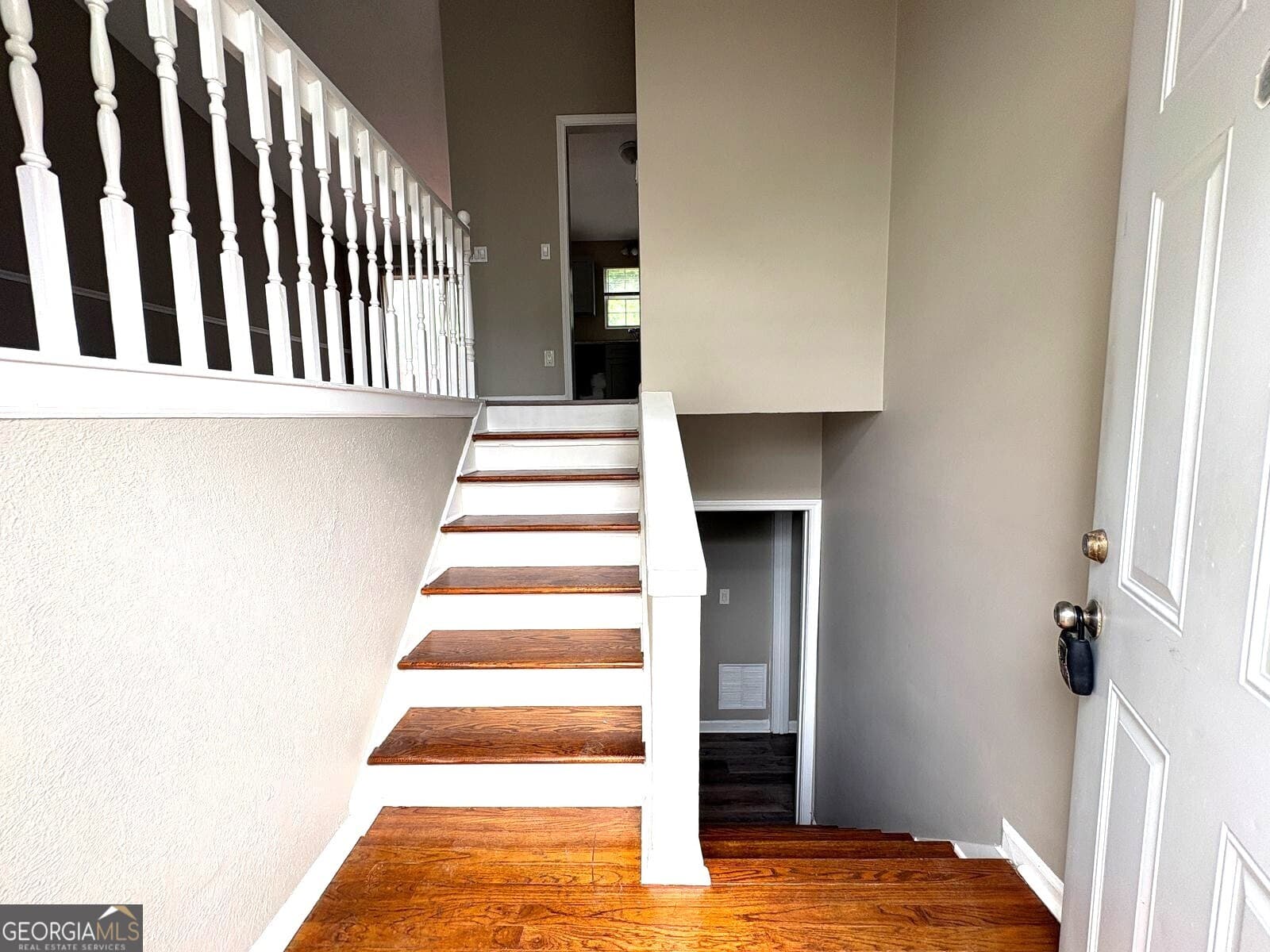 5 bedroom, 3 bathroom, 2,614 sq ft single family residence for rent at 1990 Lown Farm Lane, Lithonia, GA 30058 for $1,900 a month — photo 2
