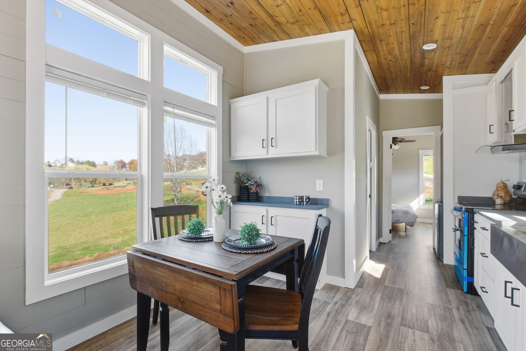 1 bedroom, 1 bathroom, 397 sq ft manufactured home,single family residence for sale at 527 Saunders Road LOT 2, Franklin, NC 28734 — photo 9