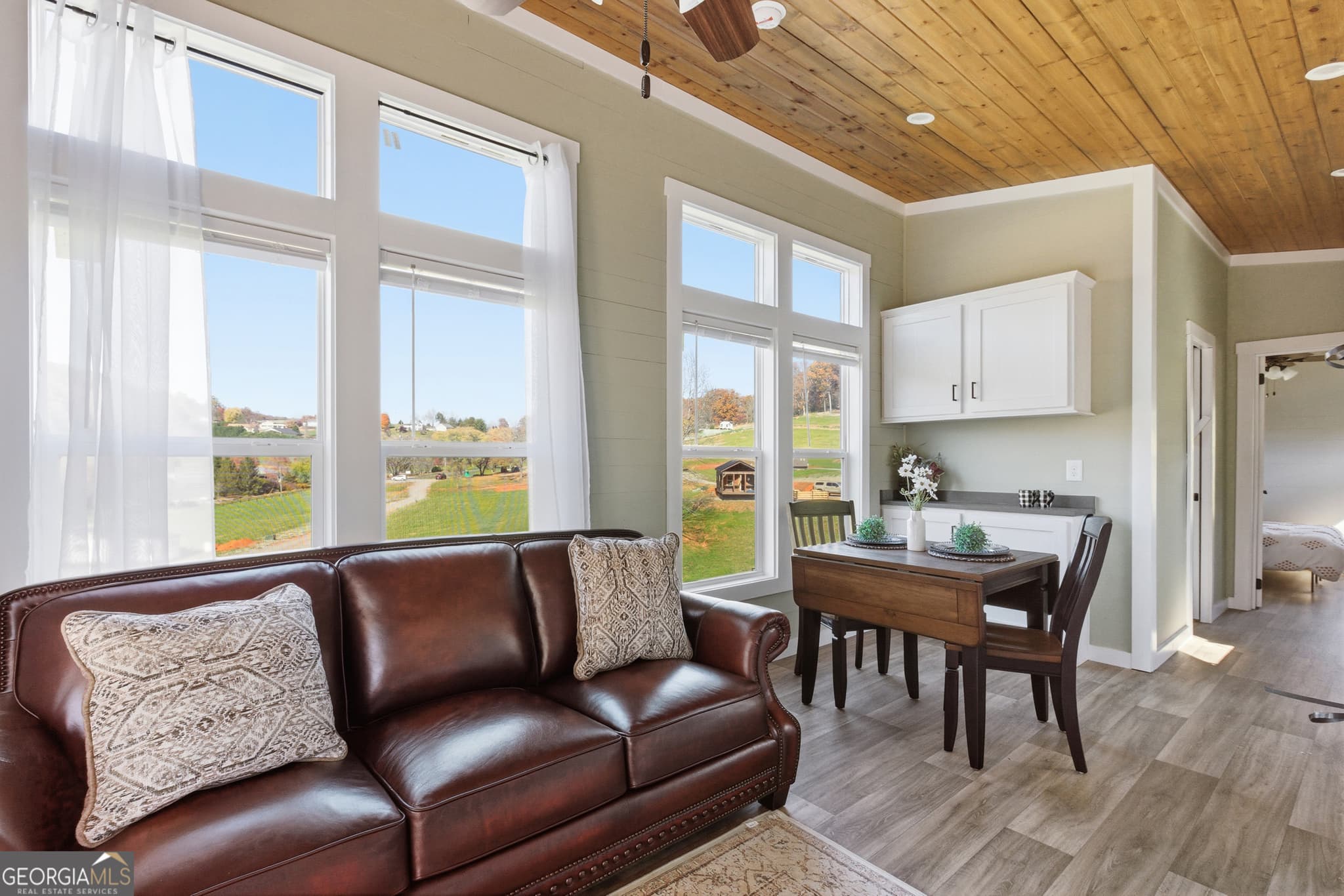 1 bedroom, 1 bathroom, 397 sq ft manufactured home,single family residence for sale at 527 Saunders Road LOT 2, Franklin, NC 28734 — photo 8