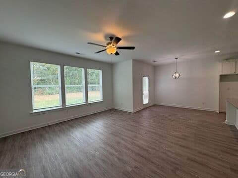 4 bedroom, 2 bathroom, 1,746 sq ft single family residence for sale at 128 Royal Tern Lane, Warner Robins, GA 31093 — photo 6