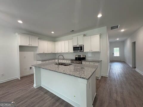 4 bedroom, 2 bathroom, 1,746 sq ft single family residence for sale at 128 Royal Tern Lane, Warner Robins, GA 31093 — photo 3
