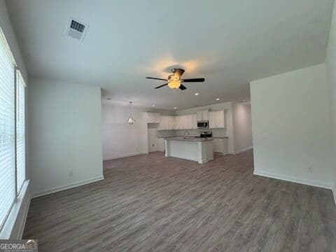4 bedroom, 2 bathroom, 1,746 sq ft single family residence for sale at 128 Royal Tern Lane, Warner Robins, GA 31093 — photo 5