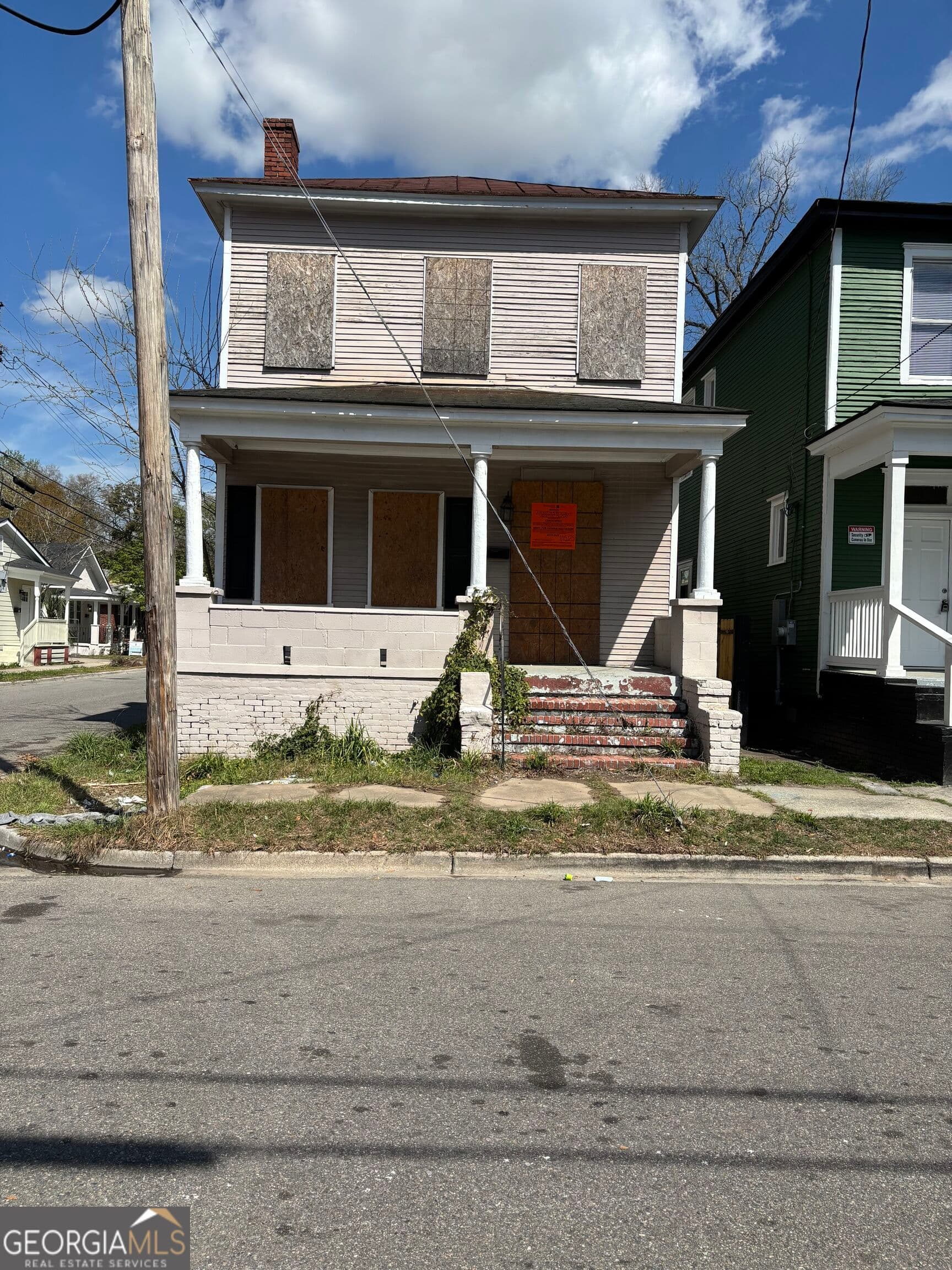 3 bedroom, 2 bathroom, 1,380 sq ft single family residence for sale at 718 W 38th Street, Savannah, GA 31415