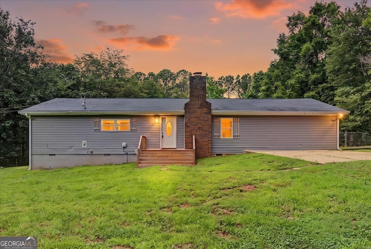 3 bedroom, 2 bathroom, 1,980 sq ft single family residence sold at 718 Baskin Road, Temple, GA 30179