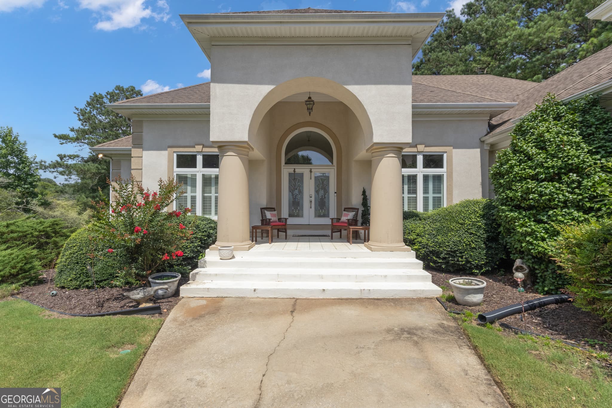 6 bedroom, 4.5 bathroom, 5,602 sq ft single family residence for sale at 110 Carnoustie Way, Fayetteville, GA 30215 — photo 4