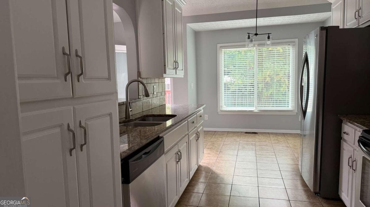 4 bedroom, 3 bathroom, 3,252 sq ft single family residence for sale at 1755 Katrina Jo Ann Circle, Dacula, GA 30019 — photo 8