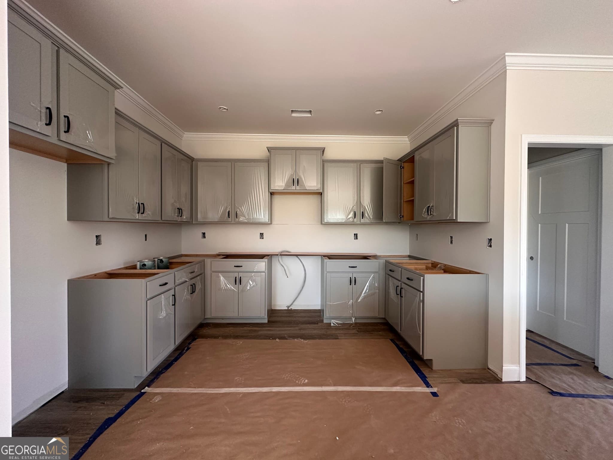 3 bedroom, 2 bathroom, 1,855 sq ft single family residence for sale at 906 Nora Eloise Drive, Bonaire, GA 31005 — photo 2