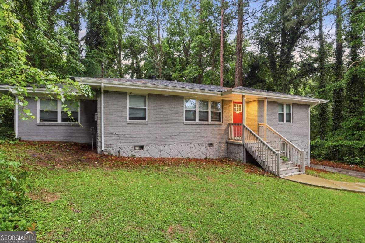 4 bedroom, 2.5 bathroom, 1,740 sq ft single family residence for sale at 3896 Rux Road, Atlanta, GA 30331 — photo 2