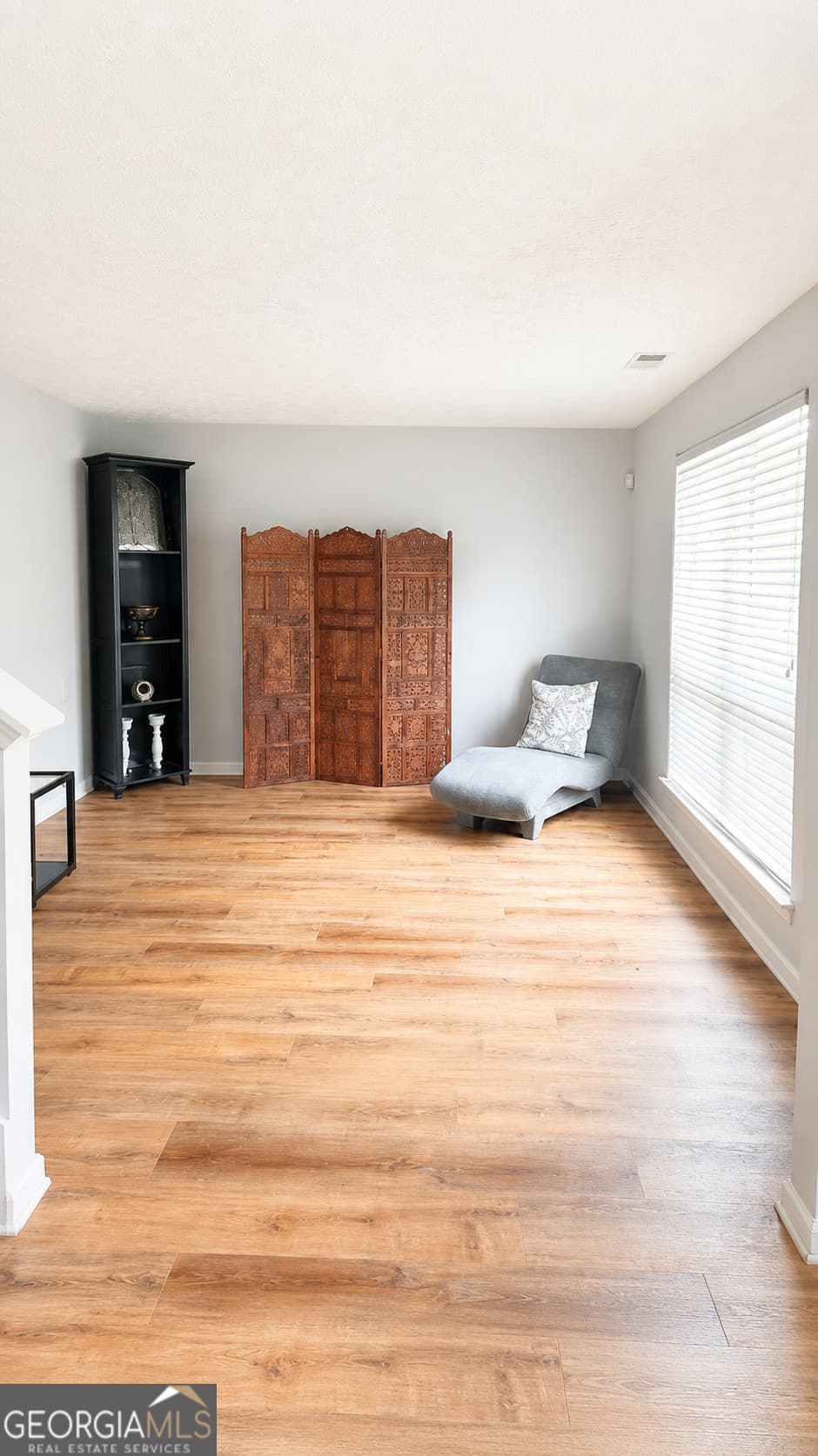 6 bedroom, 2.5 bathroom, 2,836 sq ft single family residence for sale at 6009 Riveroak Terrace, College Park, GA 30349 — photo 9