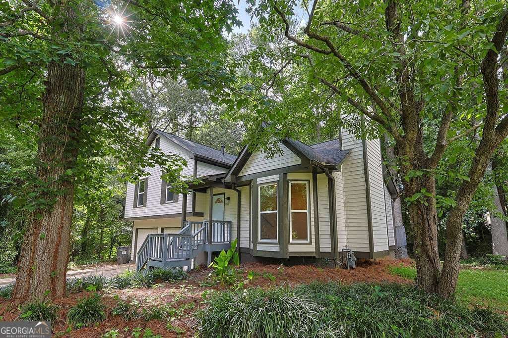 3 bedroom, 2 bathroom, 1,748 sq ft single family residence for sale at 263 Sumer Lane, Douglasville, GA 30134 — photo 2
