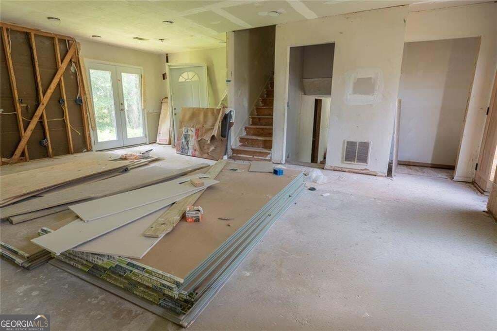 4 bedroom, 3 bathroom, 2,179 sq ft single family residence for sale at 4414 Blackbirch Lane, Decatur, GA 30034 — photo 6