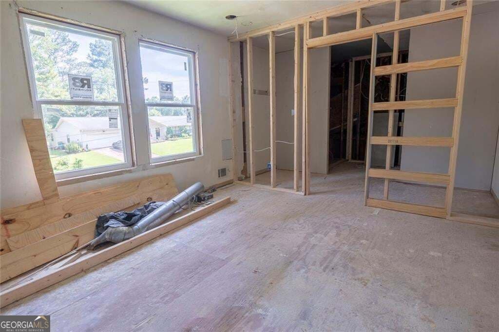 4 bedroom, 3 bathroom, 2,179 sq ft single family residence for sale at 4414 Blackbirch Lane, Decatur, GA 30034 — photo 7