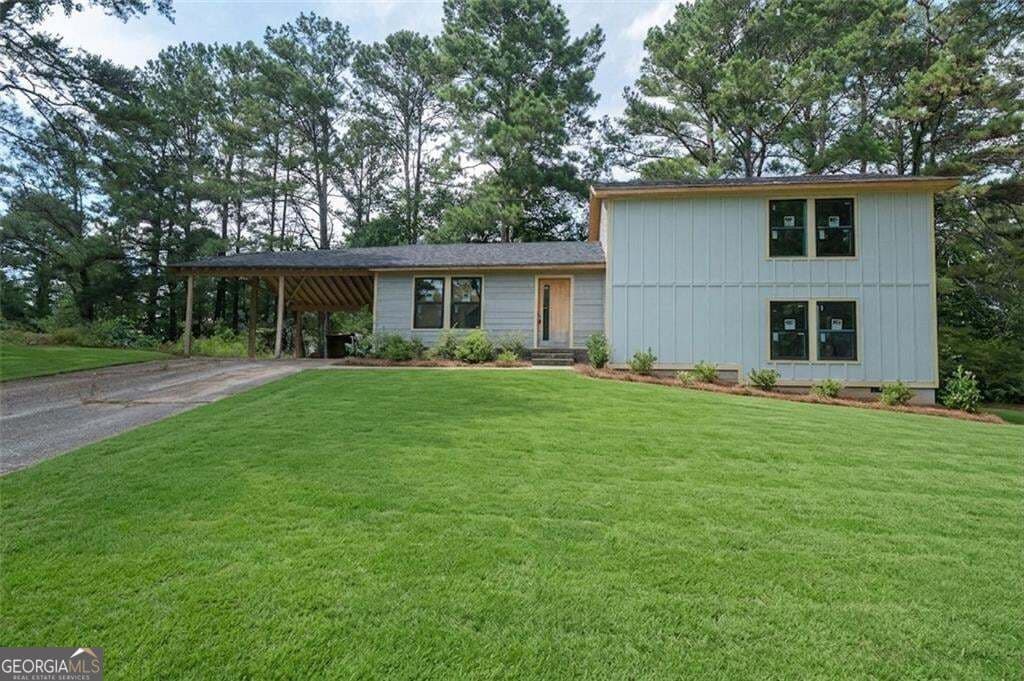 4 bedroom, 3 bathroom, 2,179 sq ft single family residence for sale at 4414 Blackbirch Lane, Decatur, GA 30034 — photo 1 of 18